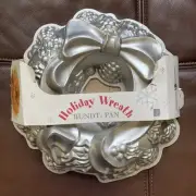 Brand New Nordic Ware Christmas Holiday Wreath Bundt Cake Pan Williams-Sonoma