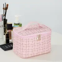 在飛比找ETMall東森購物網優惠-新款小香風化妝包大容量格子手提韓版便攜洗漱收納包妝盒旅行包