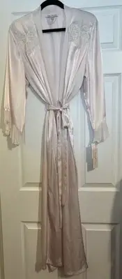 Linea Donatella Bridal Robe Long Sz Lg Blush Pink Embroidered Beaded Semi Sheer