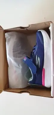 Skechers Girls Shoes GO RUN SIZE 11