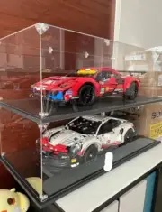 Acrylic 1:8 Scale Die Cast SCRATCH RESISTANT Display ( 15.7x8x8in, 40x20x20cm)