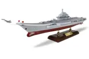861010A Forces of Valor Type 001 Aircraft Carrier 1/700 Model Liaoning PLAN