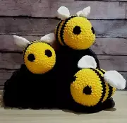 Bumble Bee Medium Crocheted Plushie