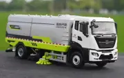1/35 Scale Zoomlion 18 TONS NEW ENERGY WASHING AND SWWPING TRUCK Diecast Model