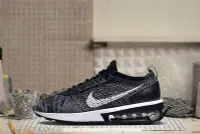 在飛比找Yahoo!奇摩拍賣優惠-NIKE AIR MAX FLYKNIT RACER 黑 白