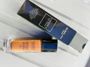 Guerlain Lingerie De Peau Natural Perfection Foundation SPF 20 - 06W deep warm