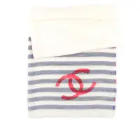 在飛比找環球Online優惠-【CHANEL】Logo 紅藍條紋莫代爾棉及羊毛混絲圍巾/披