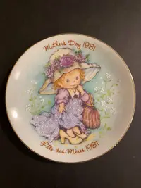 在飛比找Yahoo!奇摩拍賣優惠-中古vintage Avon雅芳 母親節小賞盤 收藏盤