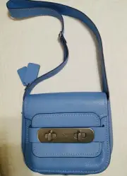 NWT COACH SWAGGER Carryall SHOULDER BAG IN PEBBLE LEATHER