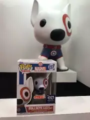 target bullseye funko pop d23 MINT + Protector
