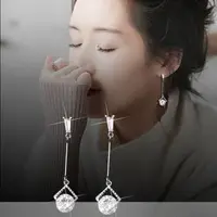 在飛比找森森購物網優惠-【Emi艾迷】韓國925銀針璀璨靈感內鑲單鑽垂墜耳環