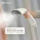 強強滾優選~【Electrolux 伊萊克斯】UltimateCare700 兩用式手持蒸氣掛燙機-燕麥白