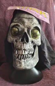 Vintage 1999 Paper Magic Group Goggle Eye Skull Skeleton Scary Halloween Mask