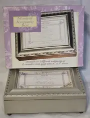 "MOTHER'S DAY " MUSIC TRINKET BOX, HOLDS 4X6 PHOTO, PLAYS WIND BENEATH MY...
