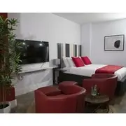 Cameo Hotel and Suites