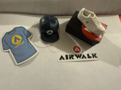 ZURU Mini Brands SNEAKERS Airwalk Skate Shoes Navy Hat Box
