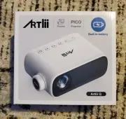 NEW Artlii Q Mini Portable Projector YG280 - Compatible with iOS/Android, HDMI