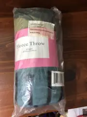 Laurie Korsgaden Decorative 50 X 60 Fleece Throw NEW IN PACKAGE