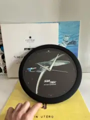 1992Star Trek The Next Generation U.S.S. Enterprise Clock 30025 J30 Vintage MIB