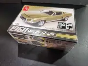 AMT 1968 Shelby GT-500 1/25 Scale Plastic Model Kit - New