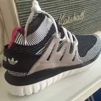 在飛比找蝦皮購物優惠-Adidas tubular nova pk 白粉配色US 