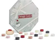 Yankee Candle Advent Calendar 2022 Wreath | Scented Candles Gift Set | 24 Scented Tea Lights and 1 Tea Light Holder | Snow Globe Wonderland Collection