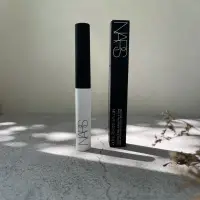 在飛比找蝦皮購物優惠-CHACHA |   NARS 無所畏! 眼影 打底筆 8g