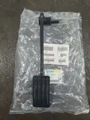Kubota RTV 400 RTV 500 Accelerator / Gas Pedal K7211-42110 OEM