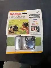 Kodak EasyShare C143 Compact Digital Camera 12.0MP Silver - WORKING!
