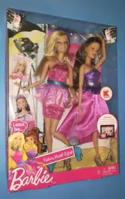 BARBIE Fashion Model Dolls Giftset X4818 Mattel DAMAGED BOX Kmart Exclusive 2011