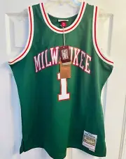 NWT Oscar Robertson, Milwaukee Bucks Green Jersey / Mitchell & Ness XL NEW