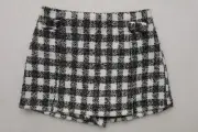 DESIGN HISTORY GIRLS SIZE XL BLACK /WHITE PLAID SKORT POLYESTER/WOOL SHORT