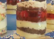 4 Heavenly cake in a jar black forest cake cherry pie bavarian cream. Gift Idea
