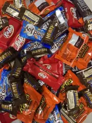 ASSORTED CHOCOLATE MIX VALUE BULK BAG! !!(HOLIDAYS, PARTY, BIRTHDAY ECT.) 2 LB