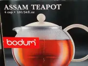 BODUM ASSAM Glass TEAPOT 4 Cup 34 oz WHITE HANDLE & TOP NIB