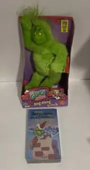 RARE 2000 Grinch Stole Christmas Sing-Along Grinch Plush & VHS - New Old Stock