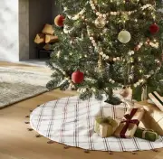 Studio McGee x Threshold Red / Rust Plaid Christmas 2022 Tree Skirt w/ Tassels