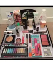Make-up & Beauty Box Valued Well Over $100 RRP