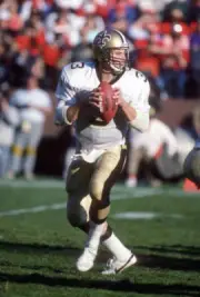Bobby Hebert New Orleans Saints drops back to pass v San Fra- Football Photo 2