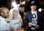Actor Ashton Kutcher talks with John and Miranda Kennedy of Nevada - Old Photo 1