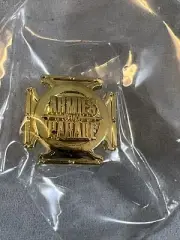 Games Workshop Warhammer Armies on Parade GOLD Pin Badge New promo 40k AOS GW
