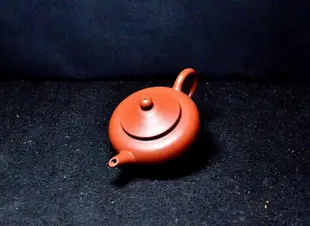 大金壺-早期原老朱泥  土胎漂亮 聲音清脆響亮 好泡好養  手工壺   龍印