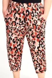 TS TAKING SHAPE PETITE plus sz M / 20 Bamboo Animal Crop Pants comfy NWT rrp$120