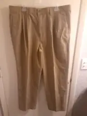 Dockers Men's Classic Khakis No Wrinkle Straight Fit Pants Measures 39W/30L NWT