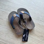NWT Tommy Bahama Canvas Kids Sandals Thong Blue Brown Sz.10/11 Small