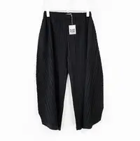 在飛比找Yahoo!奇摩拍賣優惠-(極新) PLEATS PLEASE 黑色異型褲 JF435