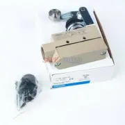 ONE Omron ZE-NA2-2S Limit Switch New