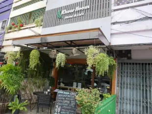 口紅青年旅舍和咖啡館Khow Hoom Hostel and Cafe