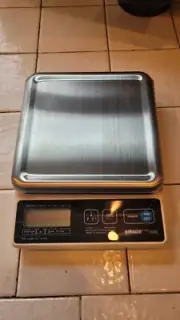 RUBBERMAID (PELOUZE) MODEL # FS32 DIGITAL PORTION CONTROL SCALE