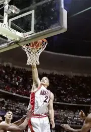 Forward Bennett Davison Arizona Wildcats in action at an NCAA Tour- Old Photo 2